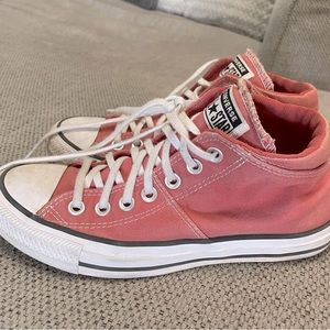 Women’s converse